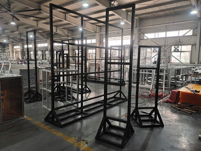 鋁型材展示架與升降系統(tǒng) 現(xiàn)代展示與存儲(chǔ)的靈活解決方案